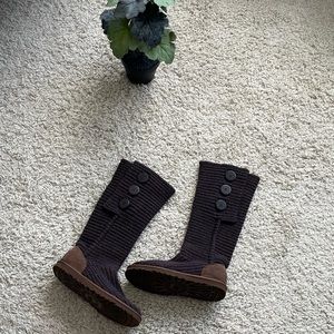 COPY - UGG Boots! UGG Classic Cardy Brown Boots